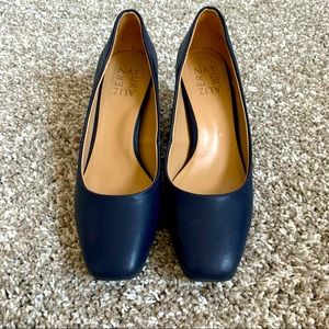 Naturalizer navy blue block heel
